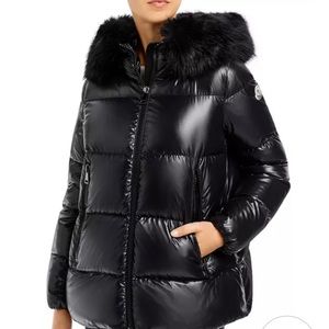 BRAND NEW & AUTHENTIC MONCLER COAT